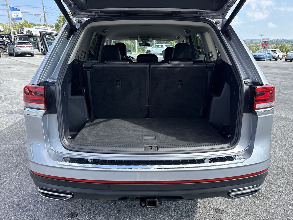 2025 Volkswagen Atlas 2.0T SE w/Technology
