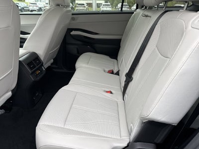 2027 Volkswagen Atlas SE w/Technology