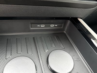 2027 Volkswagen Atlas SE w/Technology