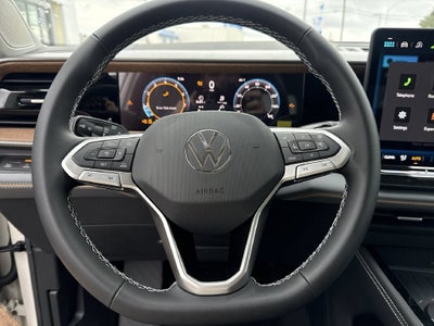 2027 Volkswagen Atlas SE w/Technology