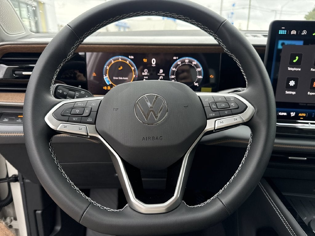 2027 Volkswagen Atlas SE w/Technology