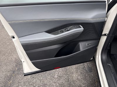 2027 Volkswagen Atlas SE w/Technology
