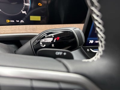 2027 Volkswagen Atlas SE w/Technology