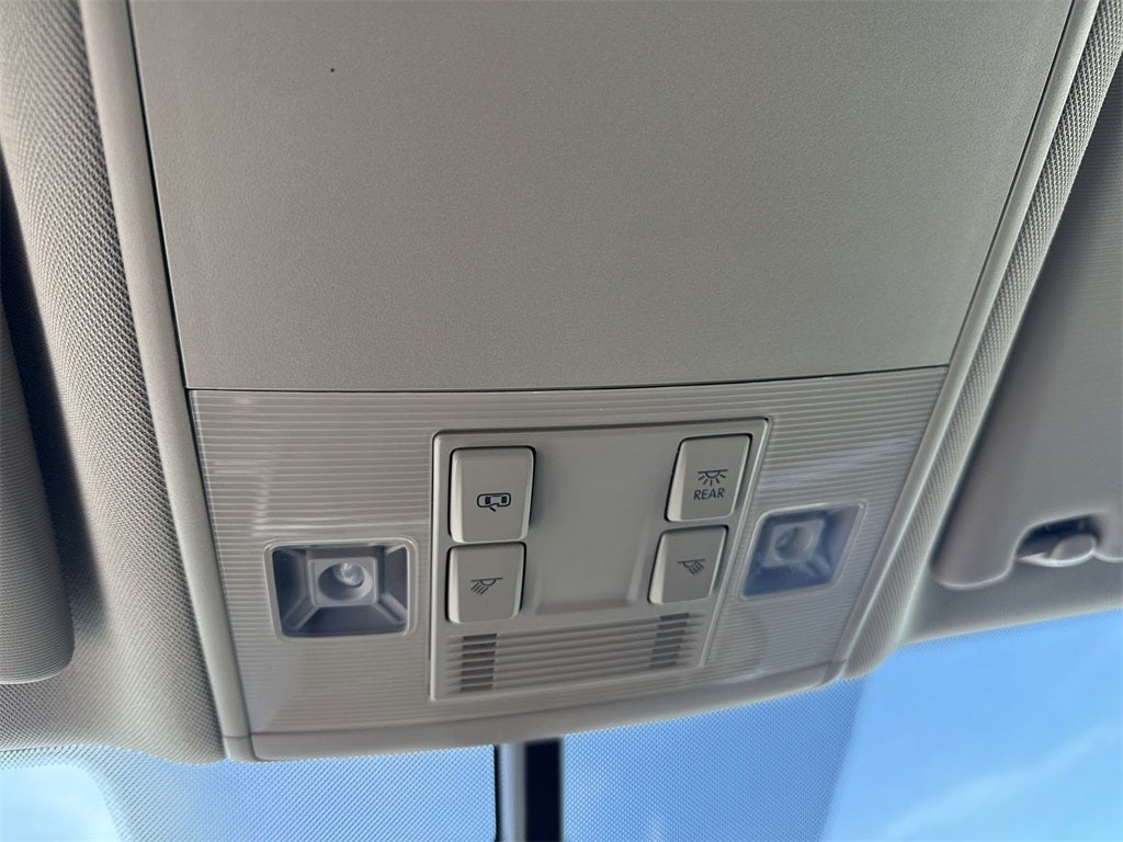 2023 Volkswagen Atlas 2.0T SE w/Technology