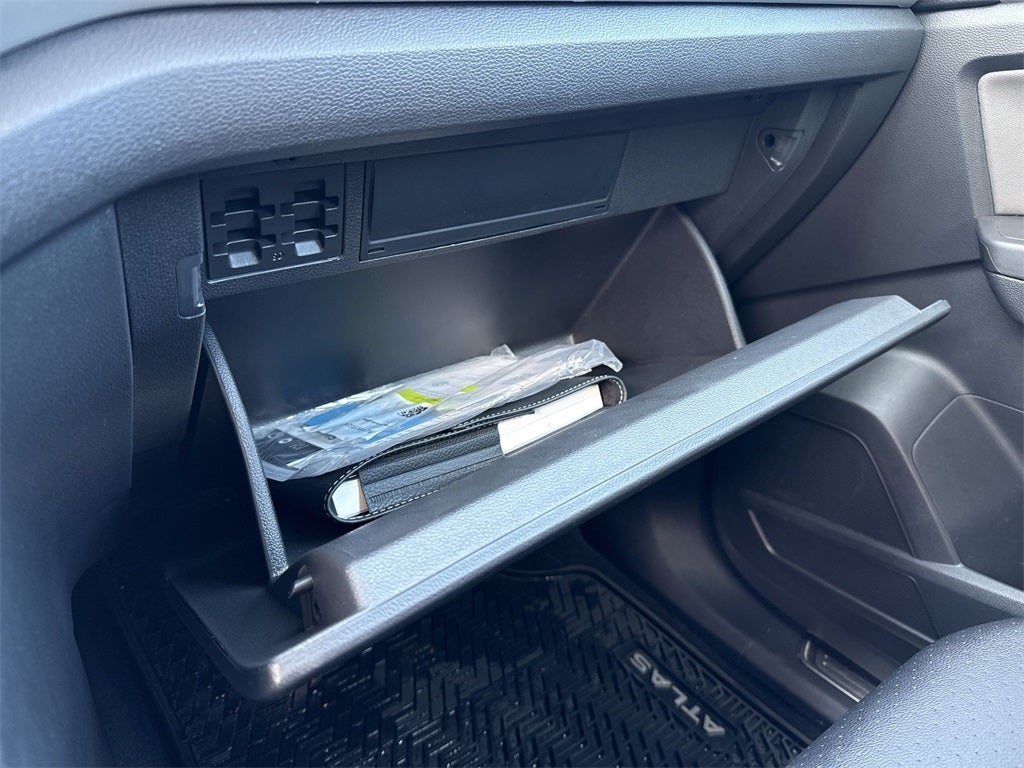 2023 Volkswagen Atlas 2.0T SE w/Technology