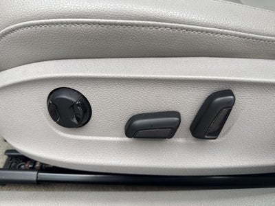 2014 Volkswagen Passat 1.8T SE