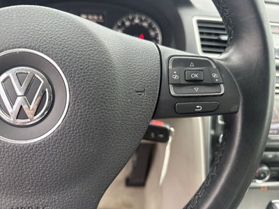 2014 Volkswagen Passat 1.8T SE