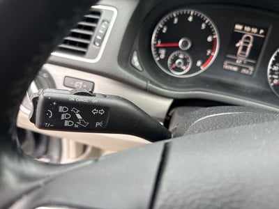 2014 Volkswagen Passat 1.8T SE