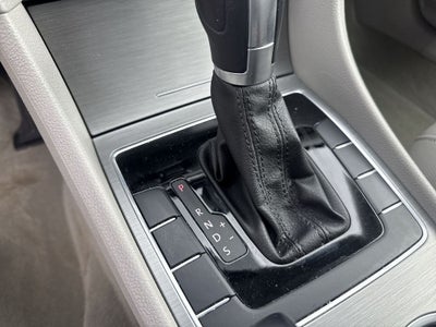 2014 Volkswagen Passat 1.8T SE