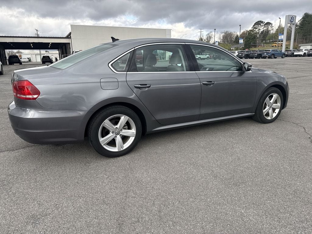 2014 Volkswagen Passat 1.8T SE