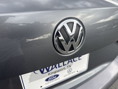 2014 Volkswagen Passat 1.8T SE