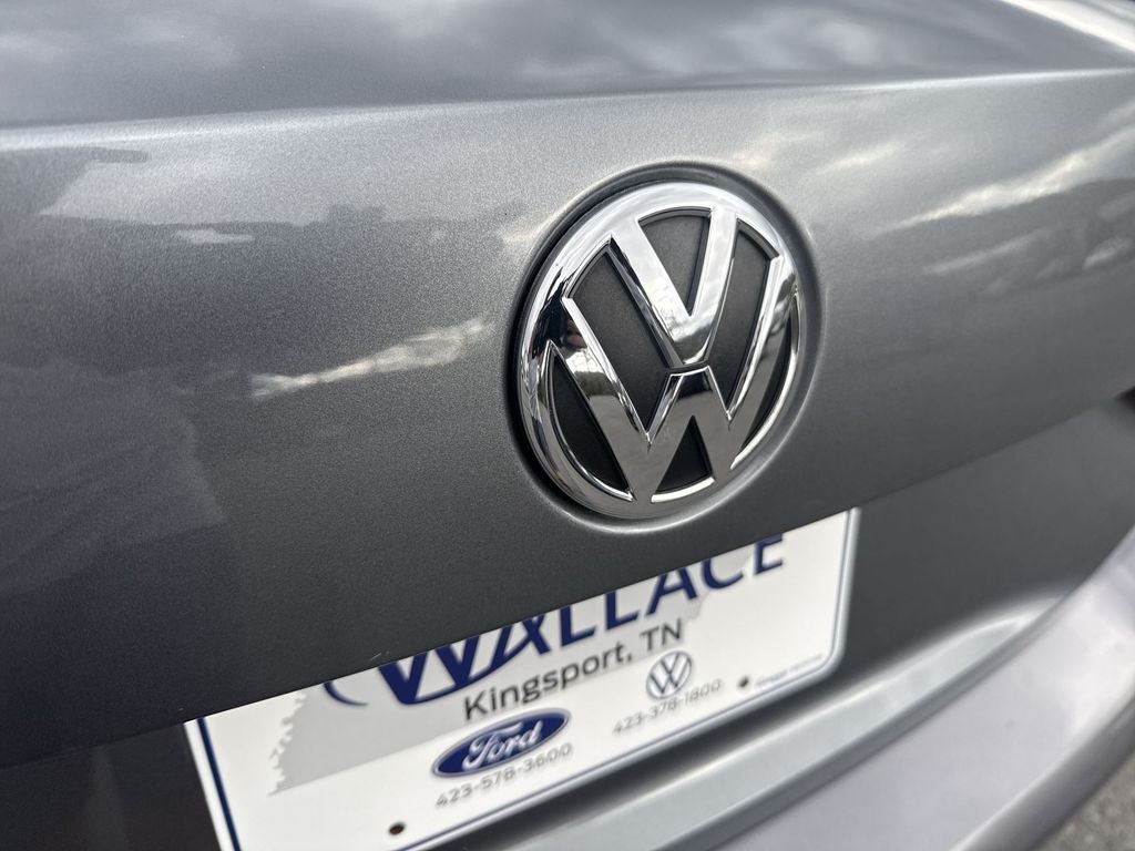 2014 Volkswagen Passat 1.8T SE