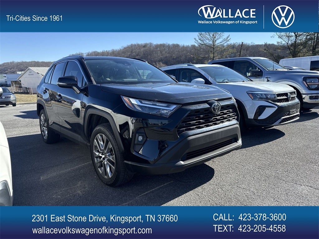 2022 Toyota RAV4 XLE Premium