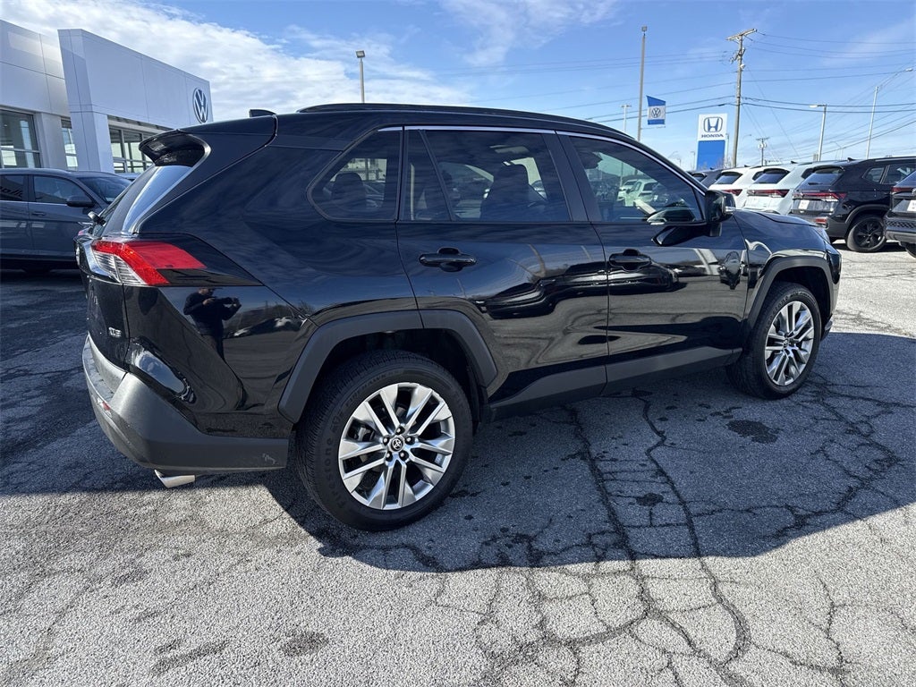 2022 Toyota RAV4 XLE Premium