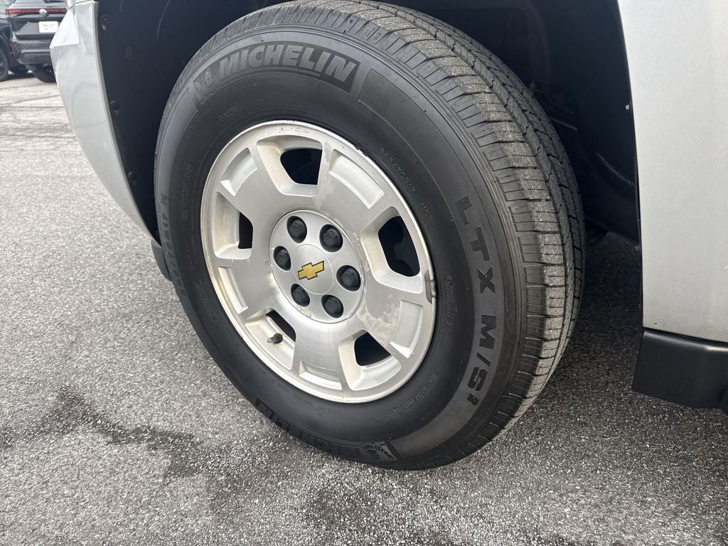 2013 Chevrolet Avalanche 1500 LS