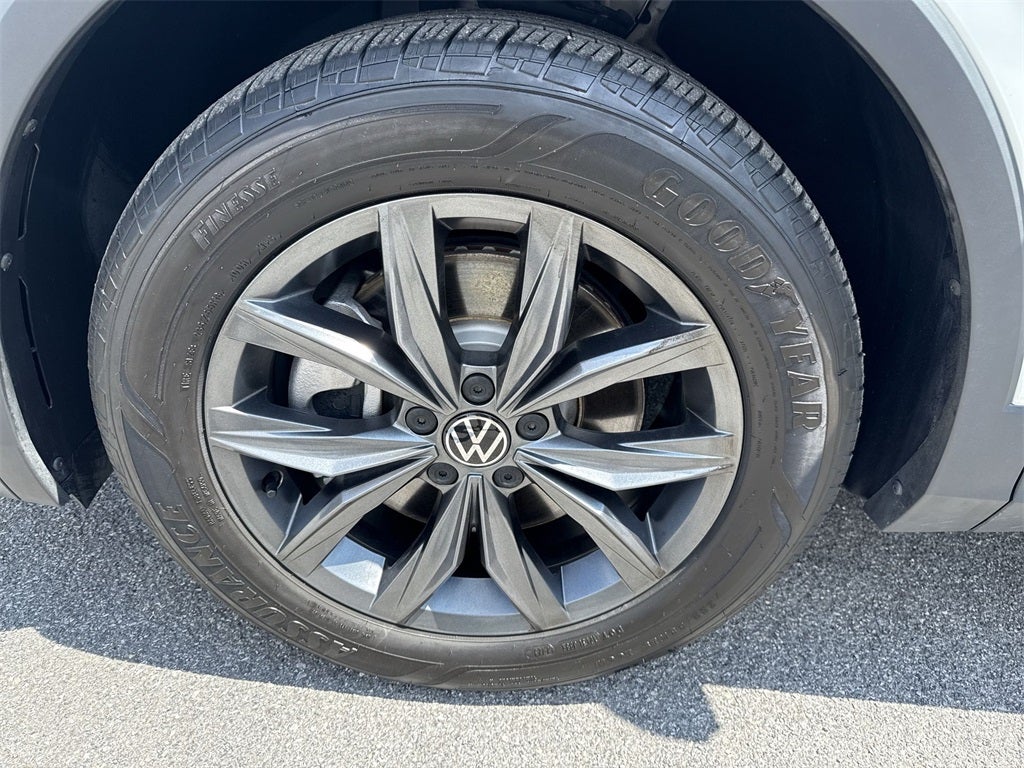 2024 Volkswagen Tiguan 2.0T SE