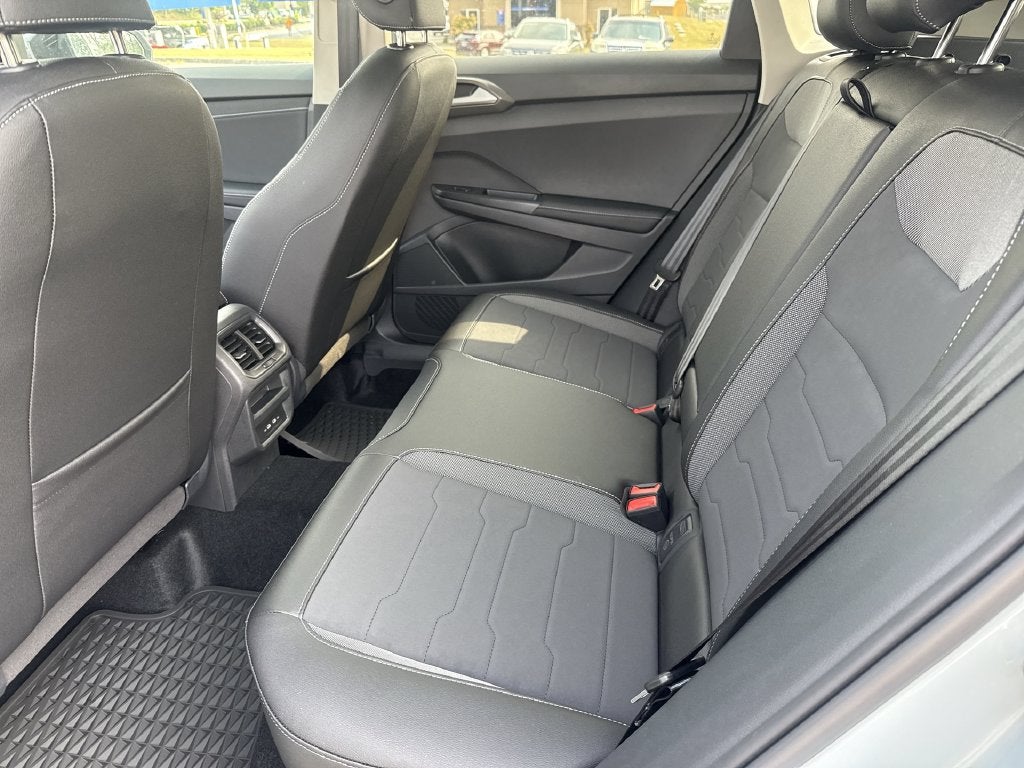 2027 Volkswagen Taos 1.5T SE Black