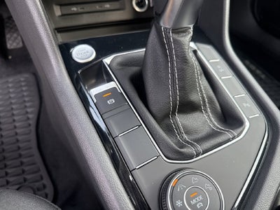 2027 Volkswagen Taos 1.5T SE Black