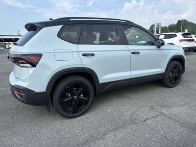2027 Volkswagen Taos 1.5T SE Black