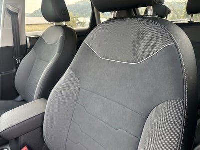 2027 Volkswagen Taos 1.5T SE Black