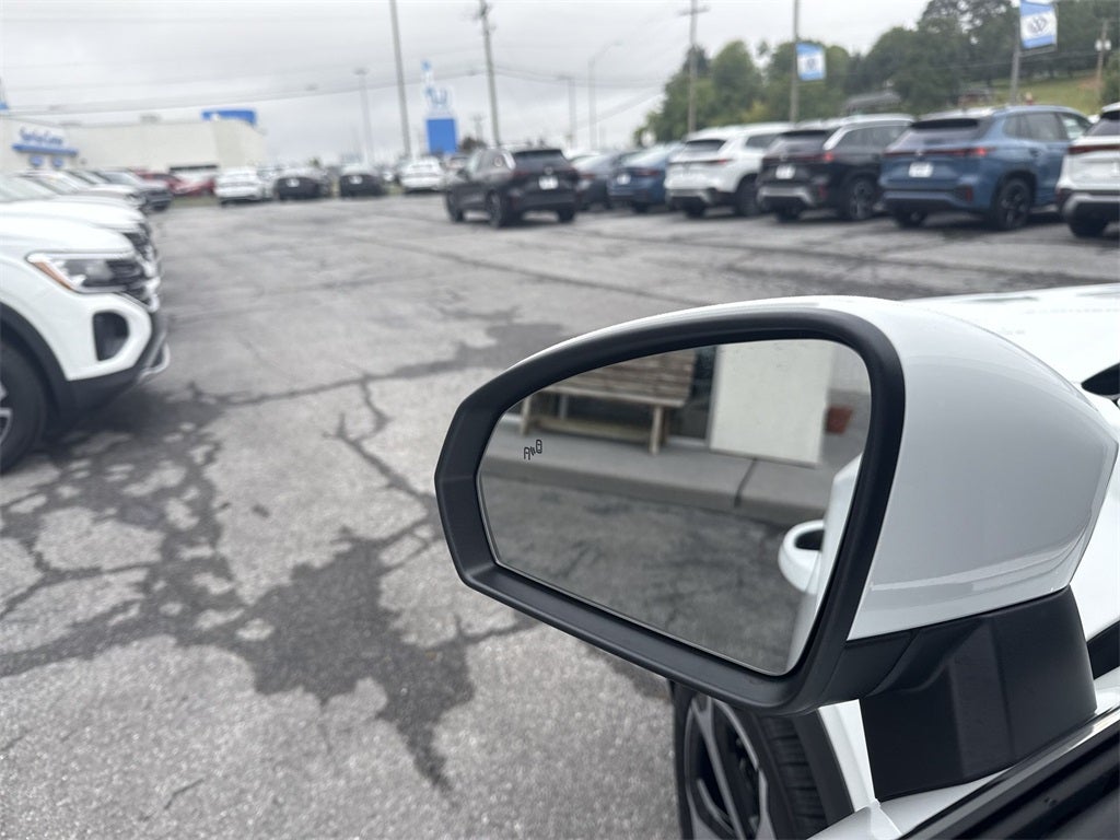 2025 Volkswagen Taos 1.5T SEL