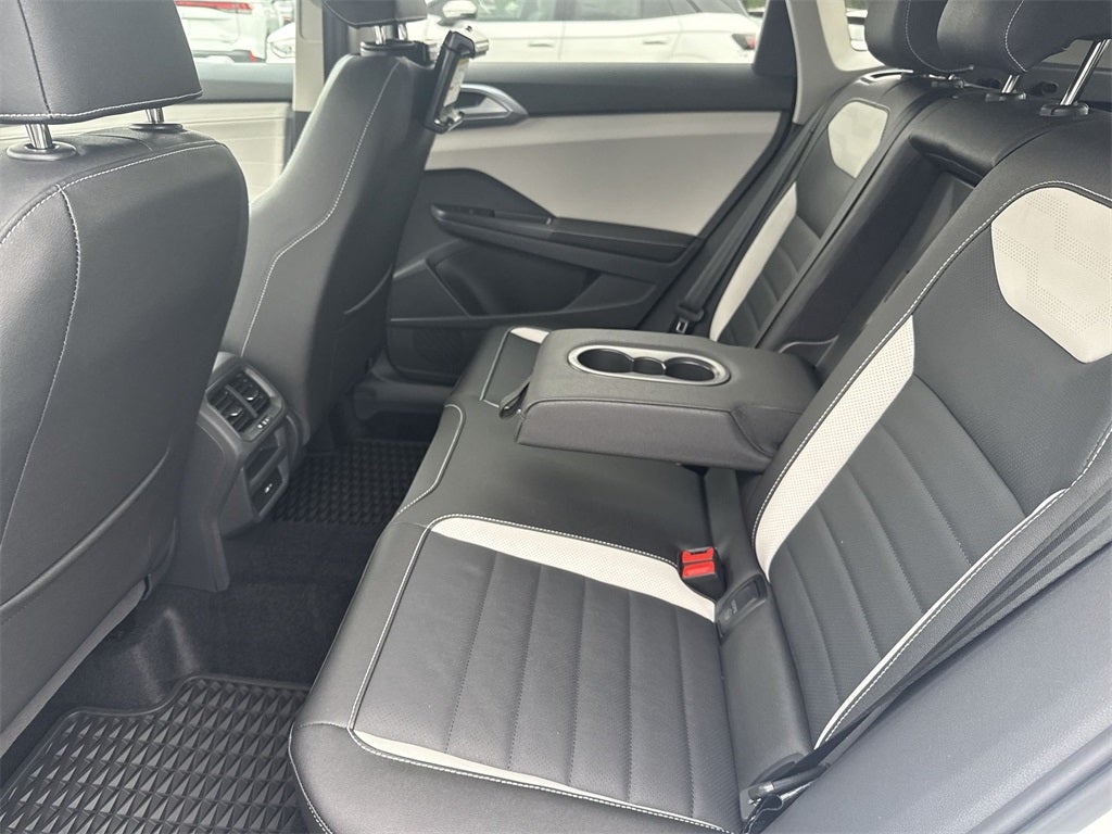 2025 Volkswagen Taos 1.5T SEL