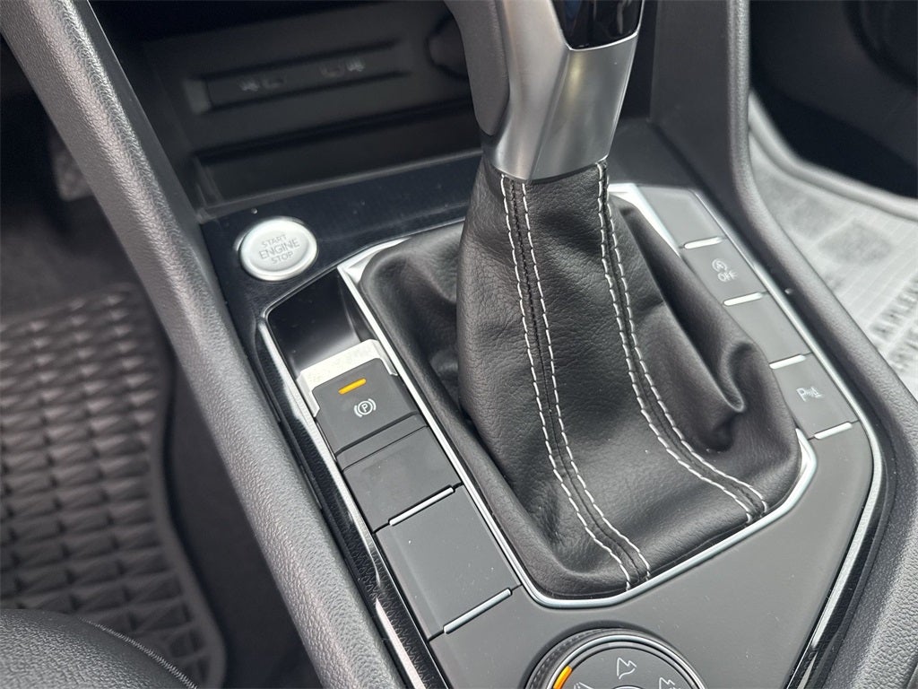 2025 Volkswagen Taos 1.5T SEL