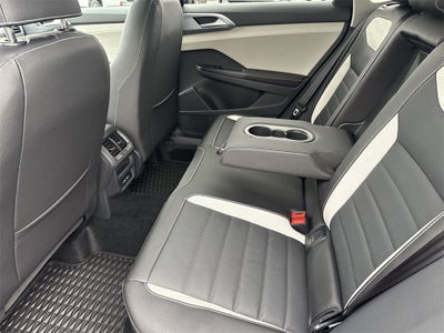 2026 Volkswagen Taos 1.5T SEL