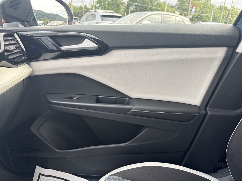 2025 Volkswagen Taos 1.5T S