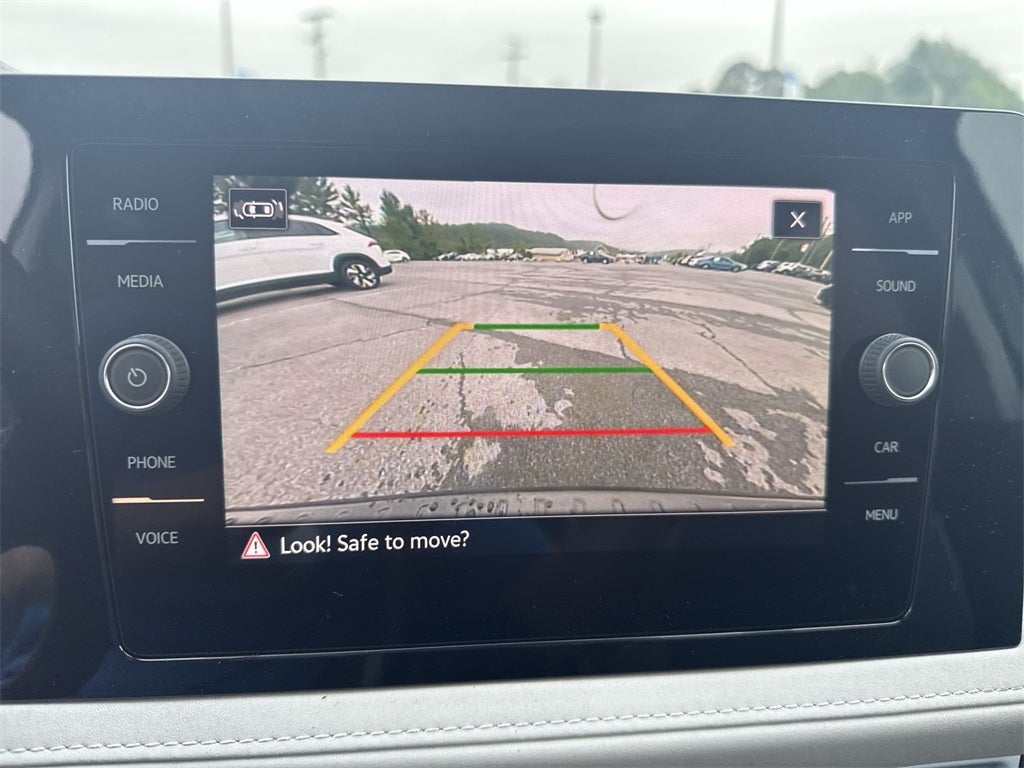 2025 Volkswagen Taos 1.5T SE