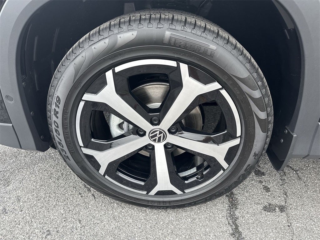 2025 Volkswagen Tiguan 2.0T SE