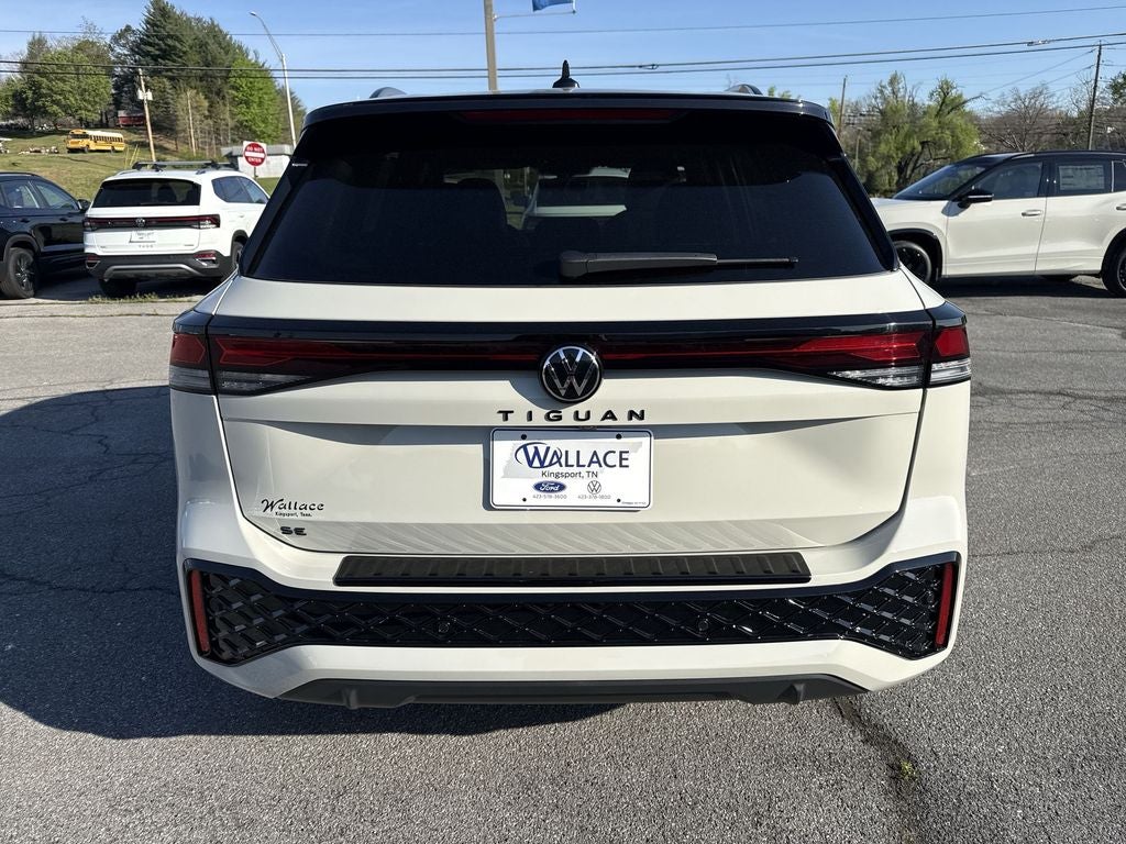 2026 Volkswagen Tiguan 2.0T SE R-Line Black