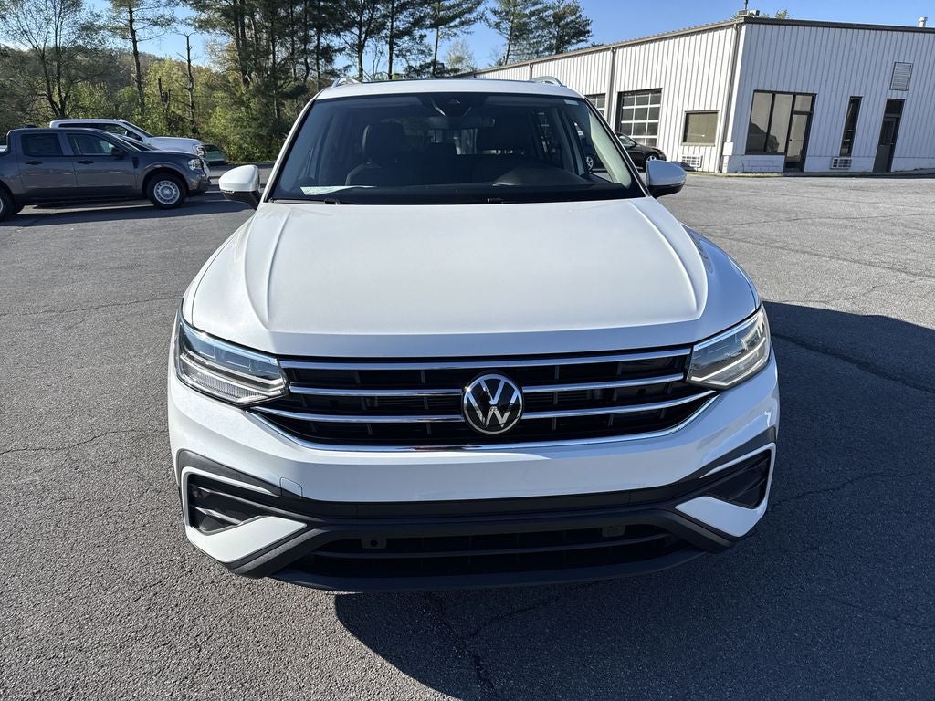 2023 Volkswagen Tiguan 2.0T SE