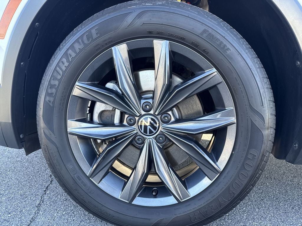 2023 Volkswagen Tiguan 2.0T SE