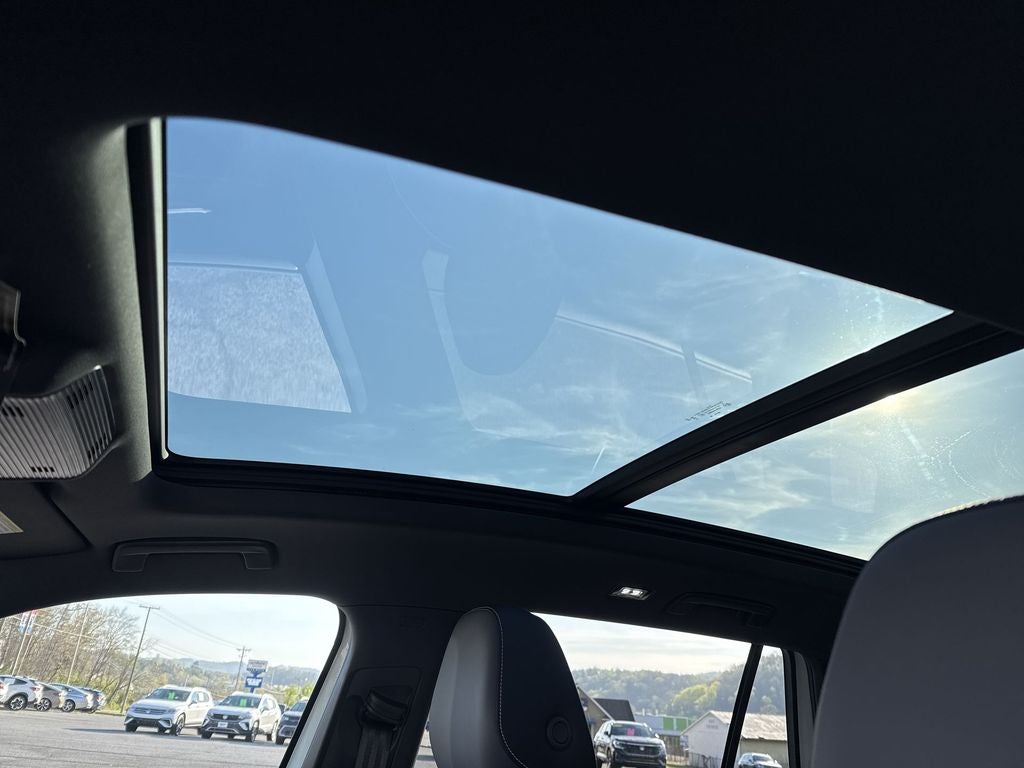 2026 Volkswagen Tiguan 2.0T SEL R-Line Turbo