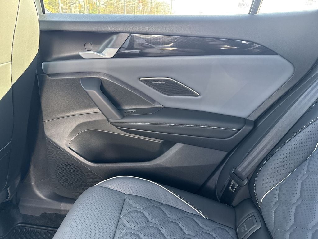 2026 Volkswagen Tiguan 2.0T SEL R-Line Turbo