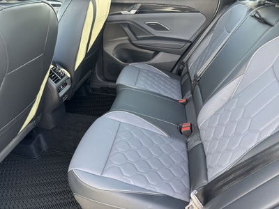 2026 Volkswagen Tiguan 2.0T SEL R-Line Turbo