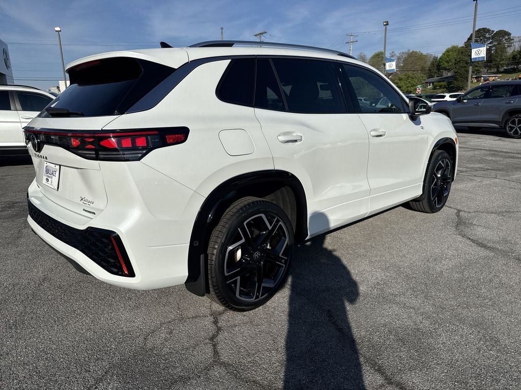 2026 Volkswagen Tiguan 2.0T SEL R-Line Turbo