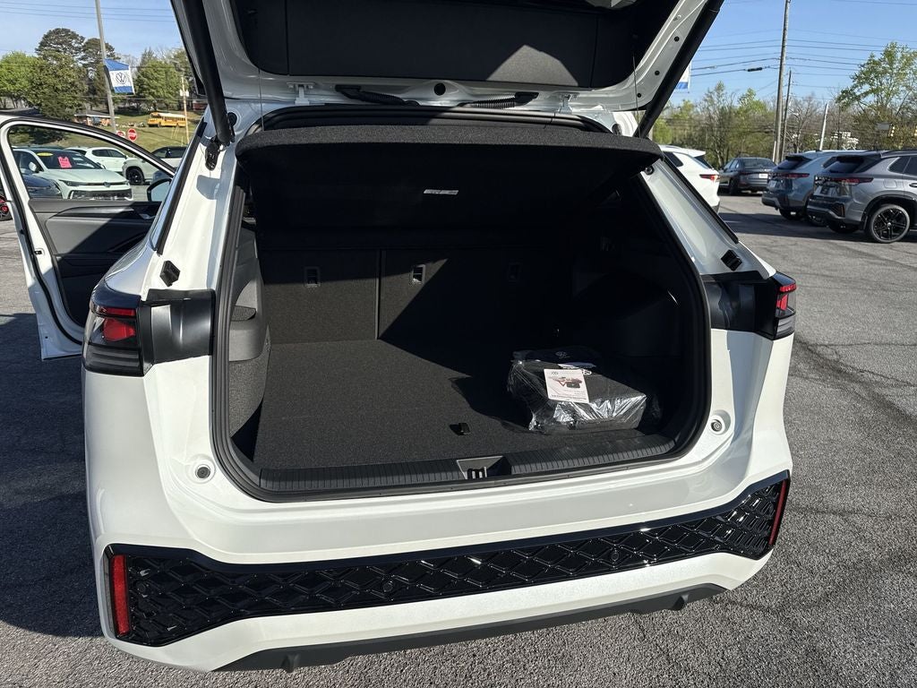 2026 Volkswagen Tiguan 2.0T SEL R-Line Turbo