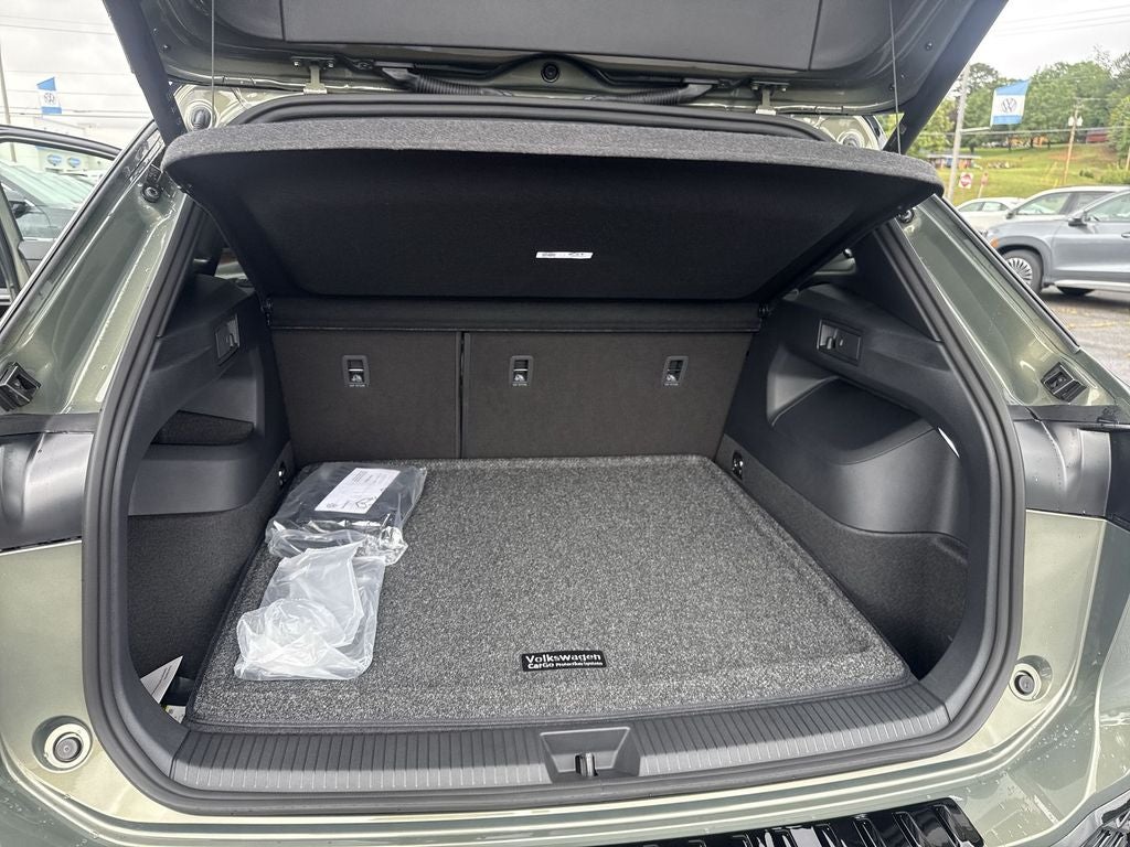2026 Volkswagen Tiguan 2.0T SEL R-Line Turbo