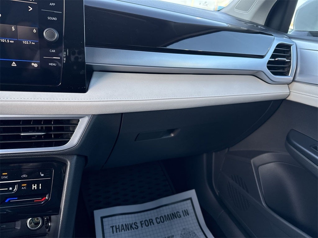 2025 Volkswagen Taos 1.5T SE