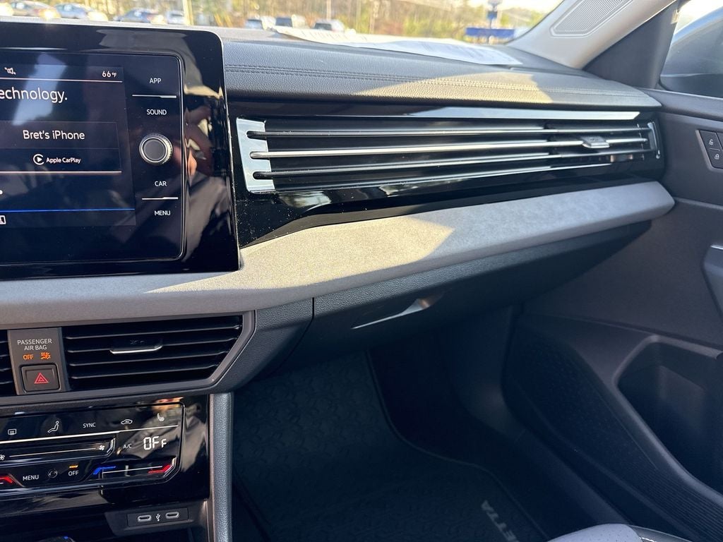 2025 Volkswagen Jetta 1.5T SE