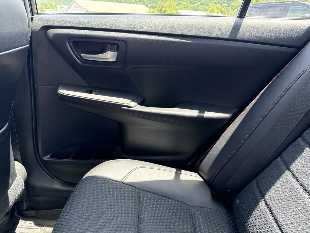 2015 Toyota Camry SE