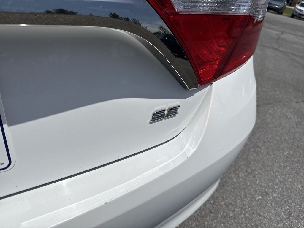 2015 Toyota Camry SE