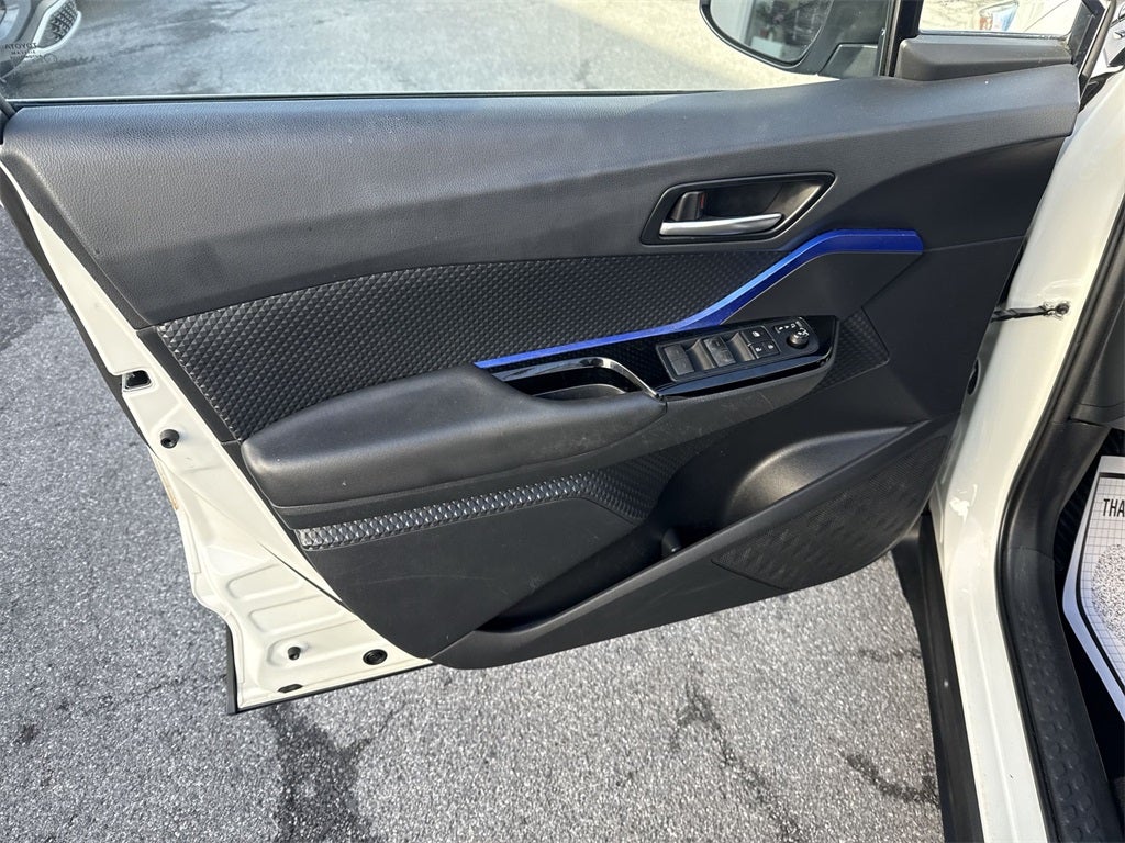 2020 Toyota C-HR XLE