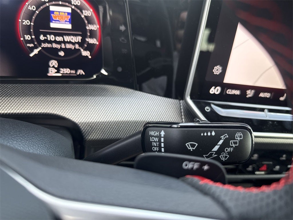 2025 Volkswagen Golf GTI 2.0T SE