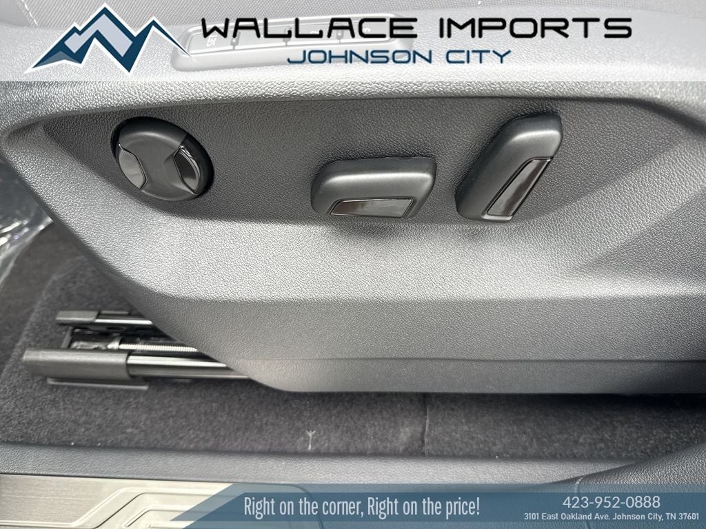 2026 Volkswagen Atlas Cross Sport 2.0T SEL R-Line Black