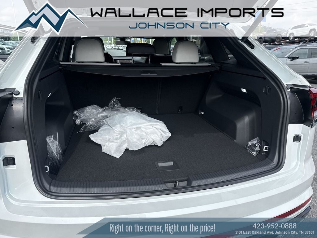 2026 Volkswagen Atlas Cross Sport 2.0T SEL Premium R-Line
