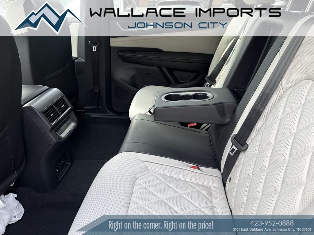2026 Volkswagen Atlas Cross Sport 2.0T SEL Premium R-Line