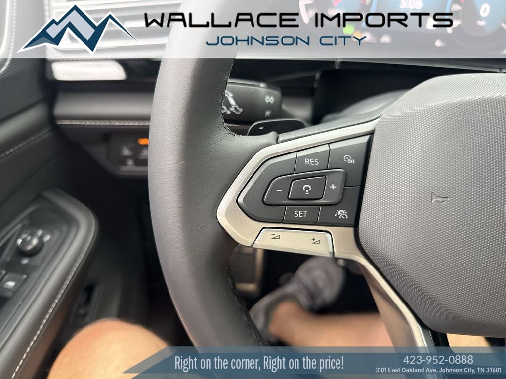 2026 Volkswagen Atlas Cross Sport 2.0T SEL Premium R-Line